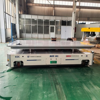 Cwsmeriaid AGV (Automated Guided Vehicle)