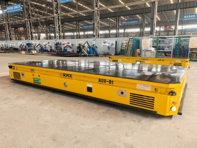 8 Ton Laser-Guided AGV gyda Paled Lifting